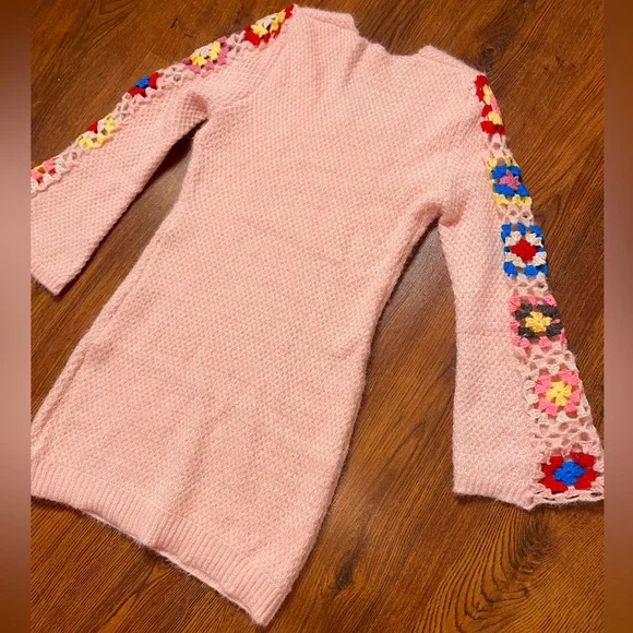 🎀🌷 Retro Style Pink Flare Bell Sleeve Crochet Floral Embroidery Sweater Dress 🌷🎀 - Picture 13 of 15